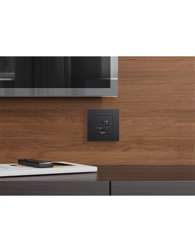 MediaHub Pro by TeleAdapt | Guest Room Connectivity